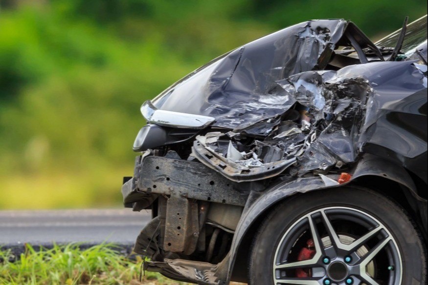 Drame sur les routes : un jeune homme de 24 ans meurt dans une collision avec un poids lourd à Villefranque